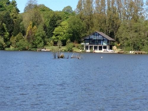 Cleveley Mere Luxury Waterside Lodges Scorton  Exterior photo
